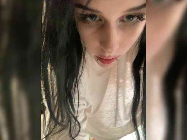 emogirl webcam