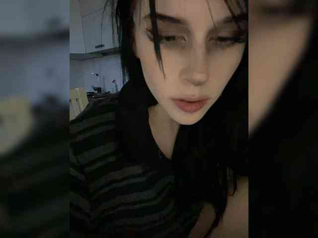 emogirl webcam