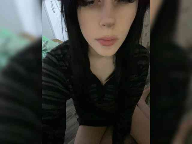 emogirl webcam