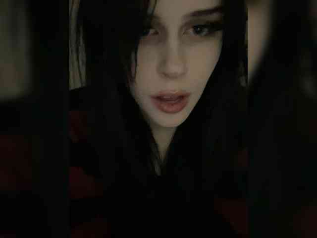 emogirl webcam