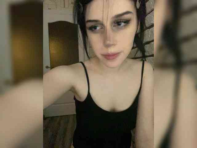 emogirl webcam