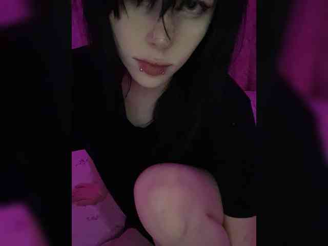 emogirl webcam