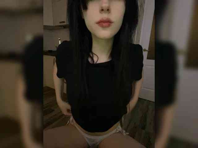 emogirl webcam
