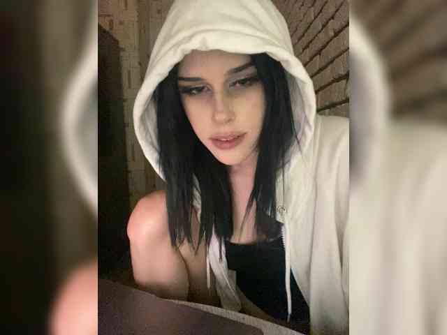 emogirl webcam