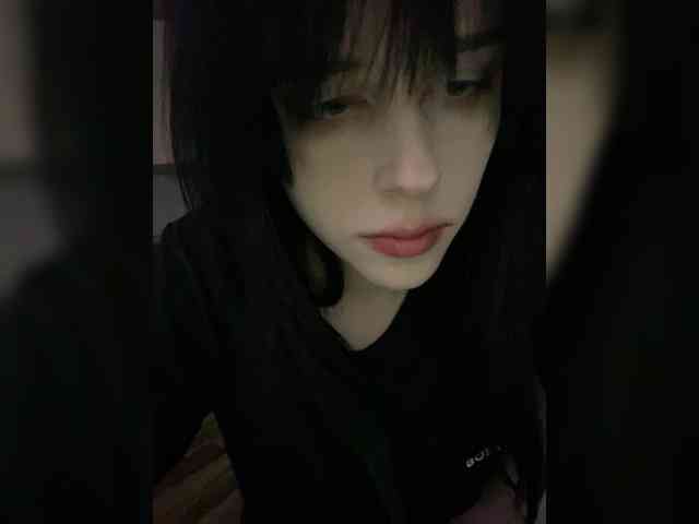 emogirl webcam
