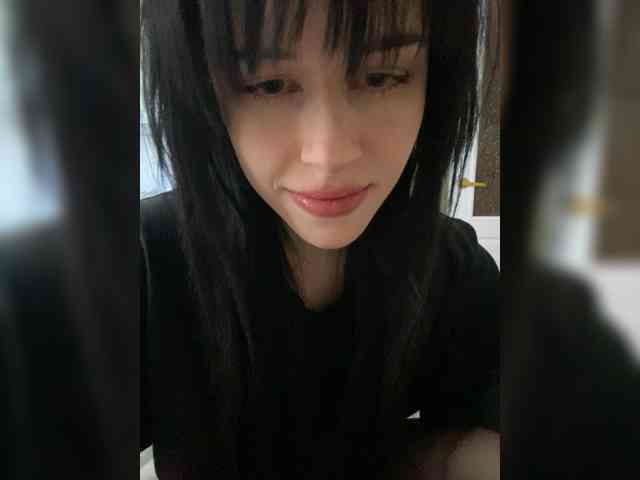 emogirl webcam