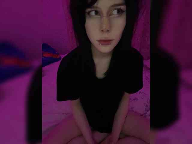 emogirl webcam