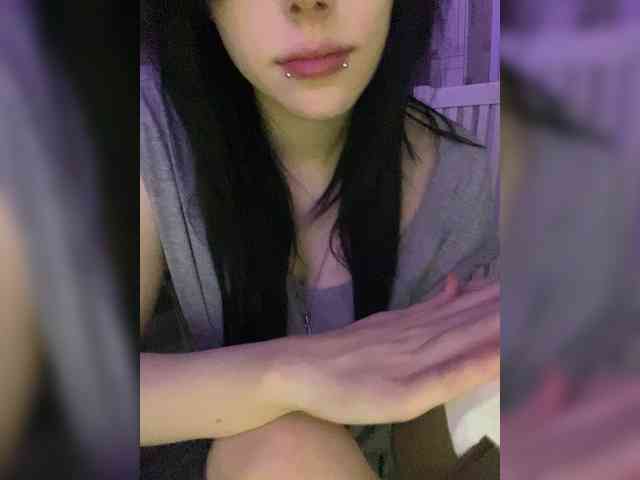 emogirl webcam
