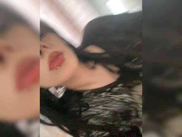 emogirl webcam