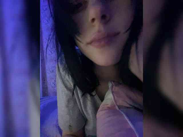 emogirl webcam