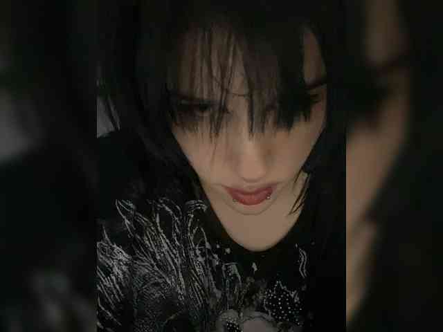emogirl webcam
