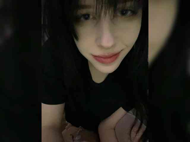 emogirl webcam