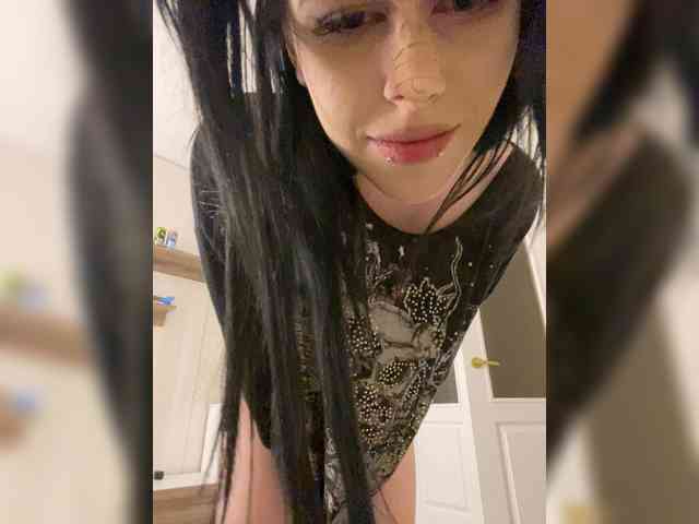emogirl webcam