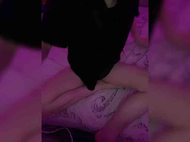 emogirl webcam