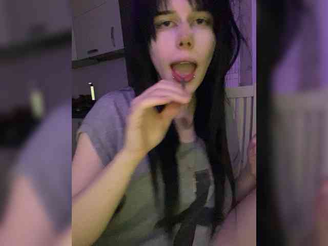 emogirl webcam