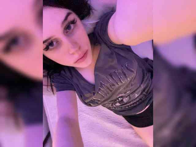 emogirl webcam