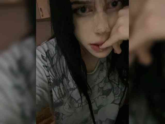 emogirl webcam