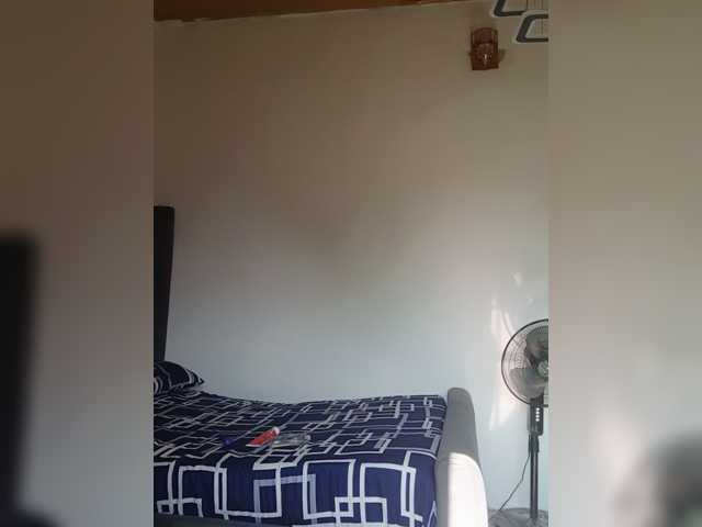 GlobeTrottieHottie1 live cam on BongaCams
