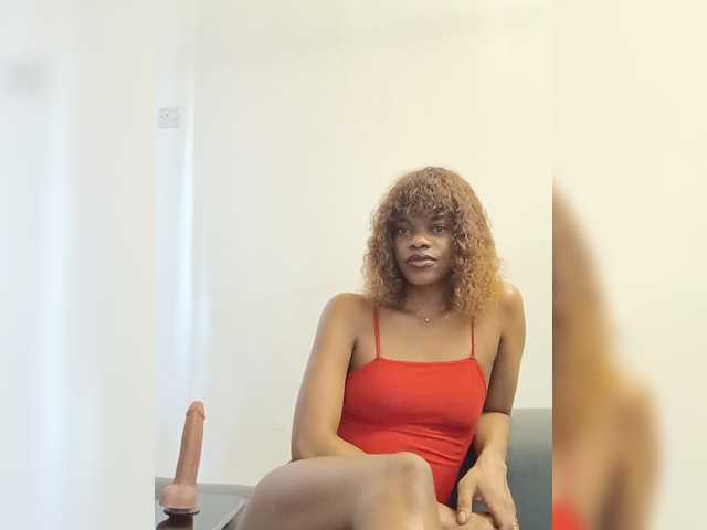 GlobeTrottieHottie1 live cam on BongaCams