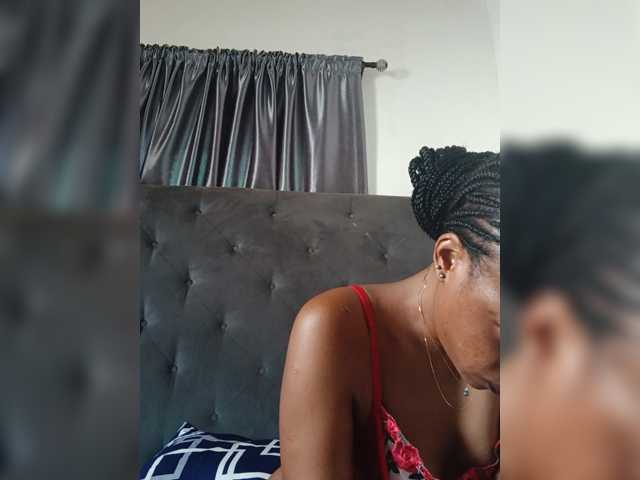 GlobeTrottieHottie1 live cam on BongaCams
