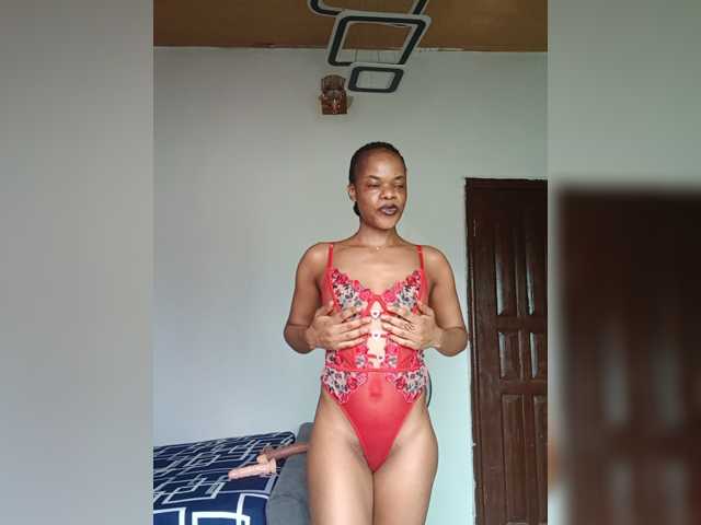 GlobeTrottieHottie1