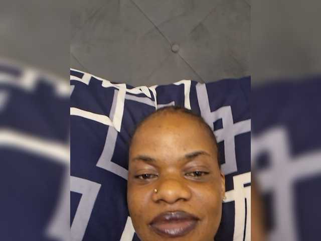 ShontieVicen live cam preview