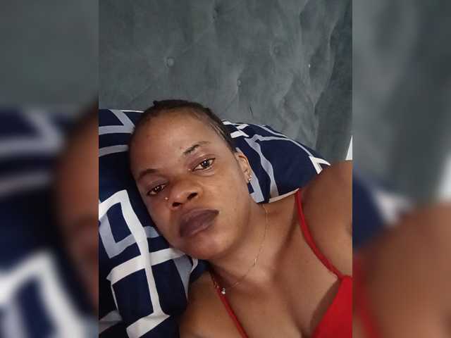 GlobeTrottieHottie1 live cam on BongaCams