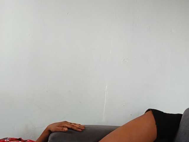 GlobeTrottieHottie1 live cam on BongaCams