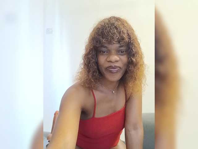 GlobeTrottieHottie1 live cam on BongaCams