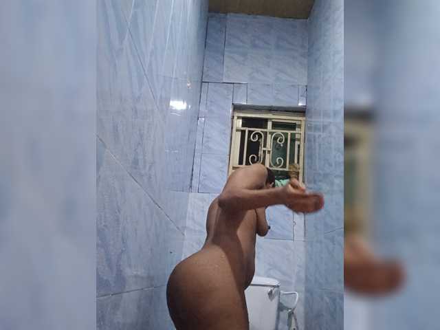 GlobeTrottieHottie1, en vivo ahora en BongaCams