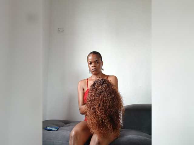 GlobeTrottieHottie1 live cam on BongaCams