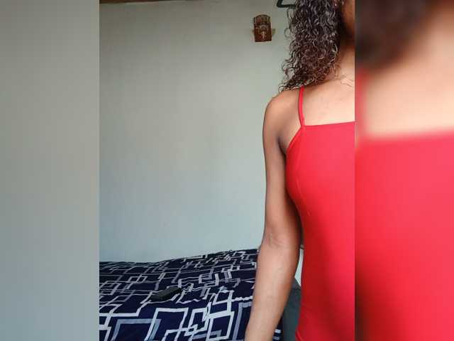 GlobeTrottieHottie1 live cam on BongaCams