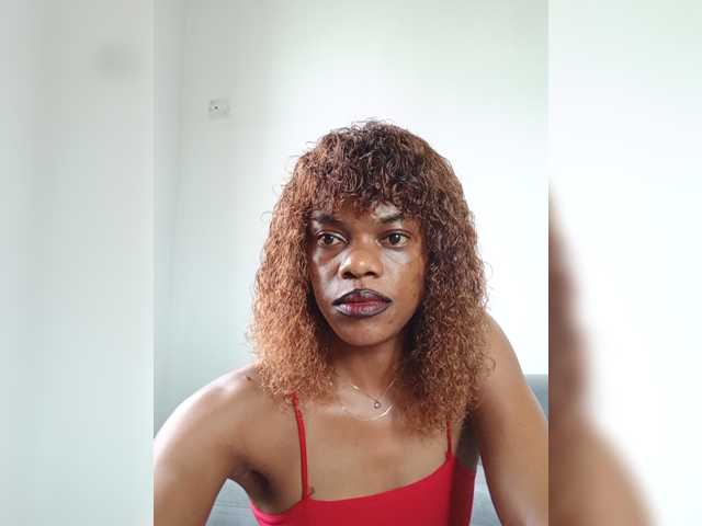 GlobeTrottieHottie1 live cam on BongaCams