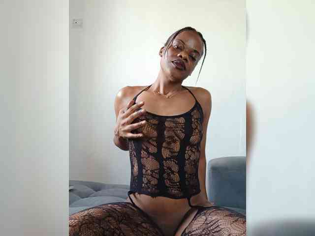 Model: ShontieVicen