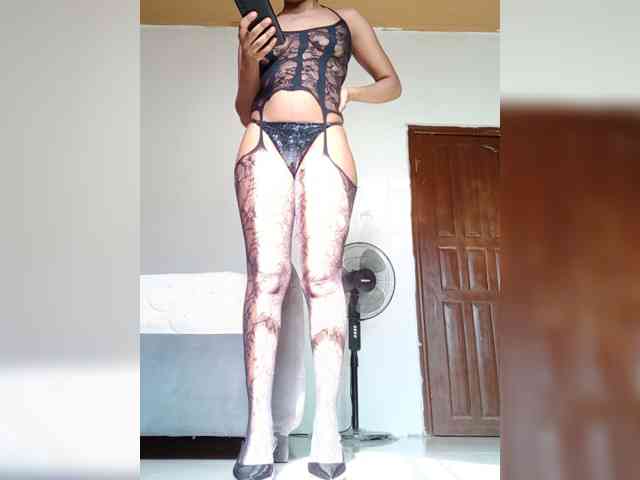 Model: ShontieVicen