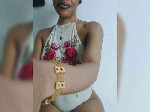 Model: GlobeTrottieHottie1