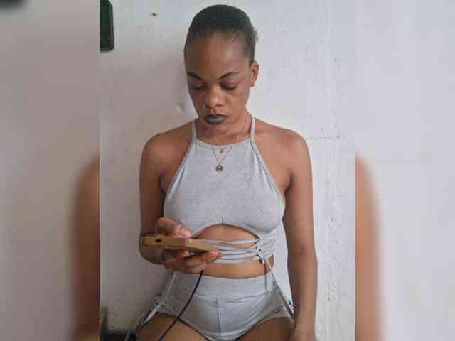 GlobeTrottieHottie1 webcam