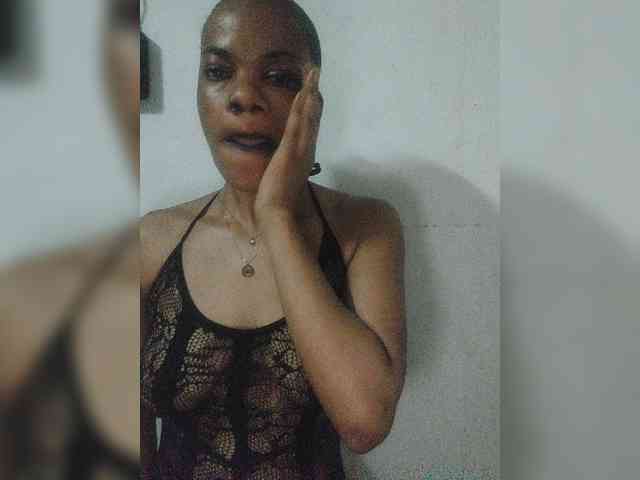 GlobeTrottieHottie1 webcam