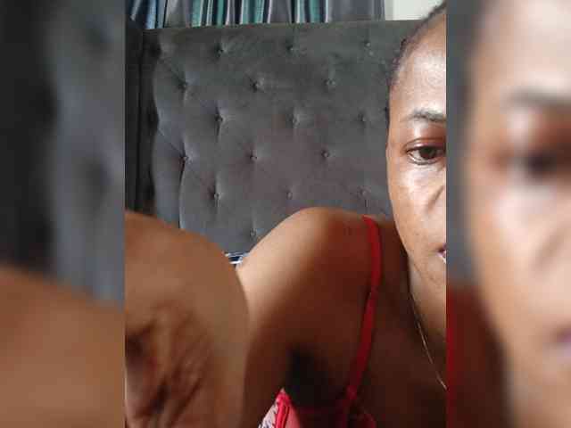 GlobeTrottieHottie1 webcam