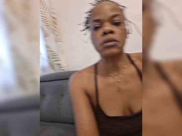 GlobeTrottieHottie1 webcam