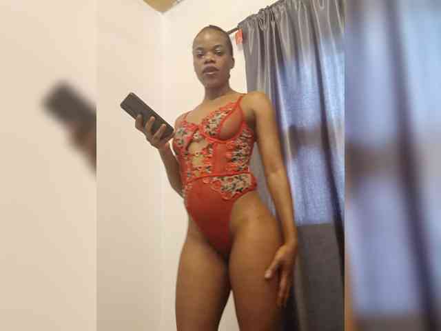 GlobeTrottieHottie1 webcam