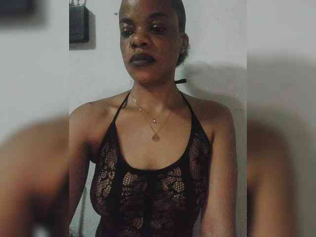 GlobeTrottieHottie1 webcam