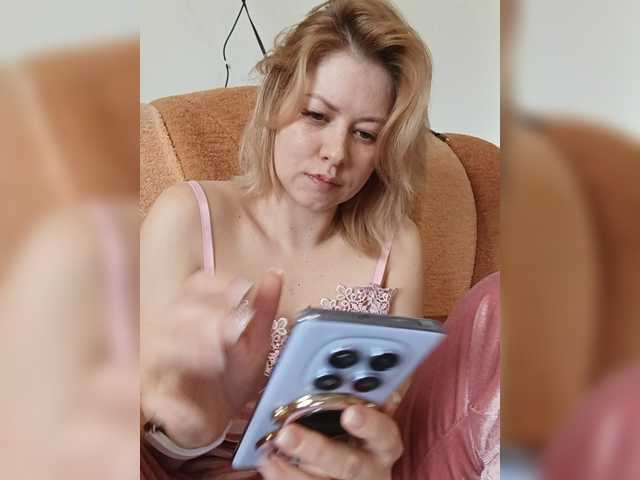 AnastasiaSinfil live cam on BongaCams