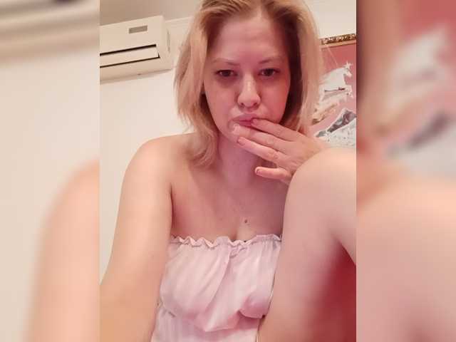 AnastasiaSinfil live cam on BongaCams