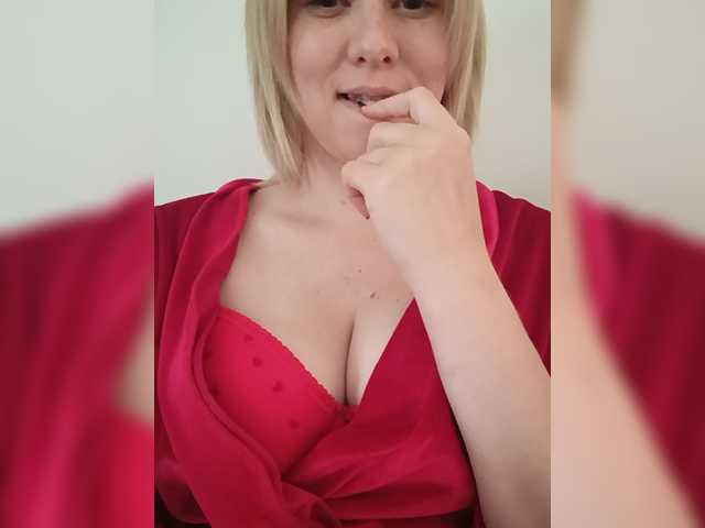 AnastasiaSinfil live cam on BongaCams
