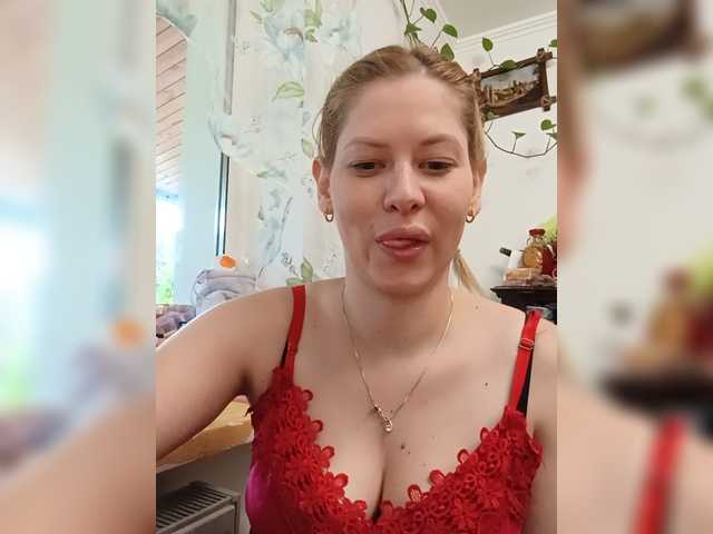 AnastasiaSinfil live cam on BongaCams