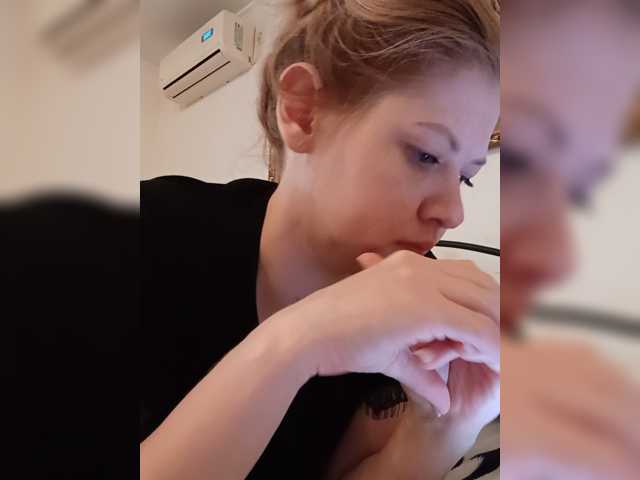 AnastasiaSinfil live cam on BongaCams