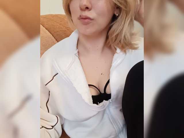 AnastasiaSinfil live cam preview