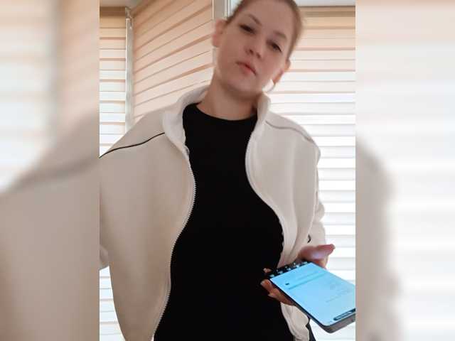 AnastasiaSinfil, en directo ahora en BongaCams