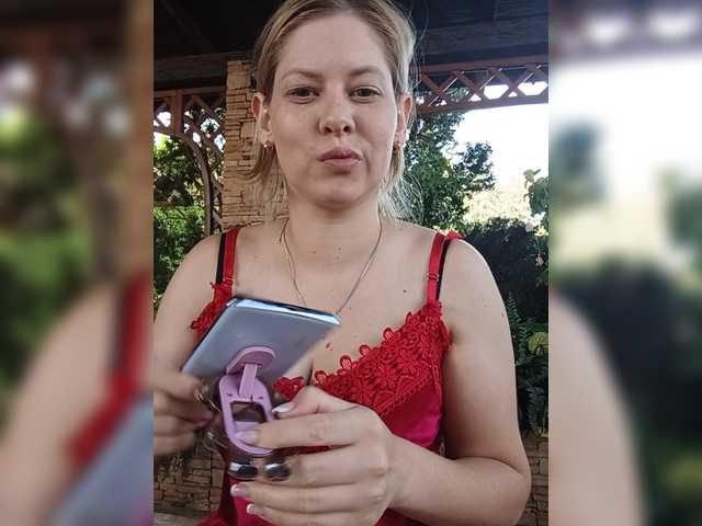 AnastasiaSinfil live cam on BongaCams
